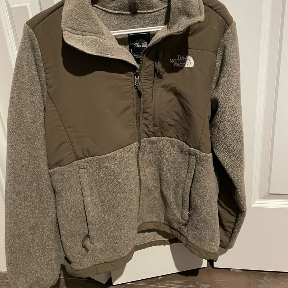 North face fleece never worn
